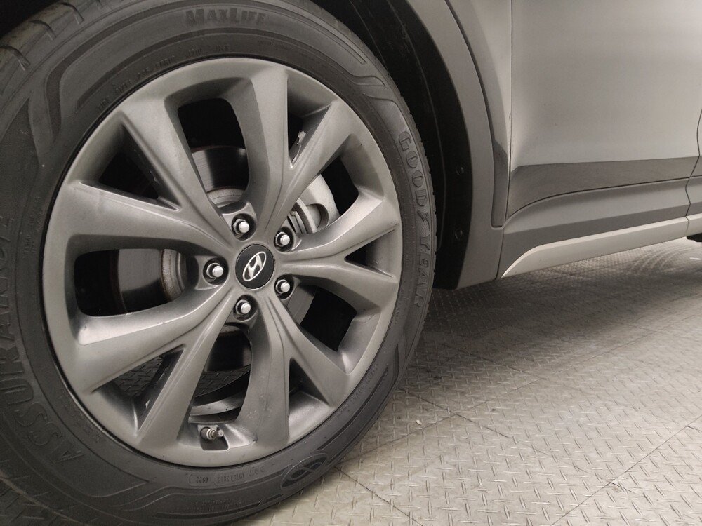 2017 Hyundai Santa Fe in Orlando, FL 32808 - 18094116 31