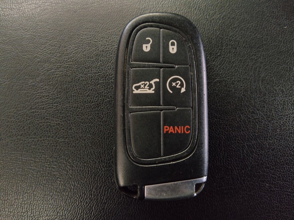 2015 Jeep Cherokee in Jackson, MS 39211 - 18094117 32