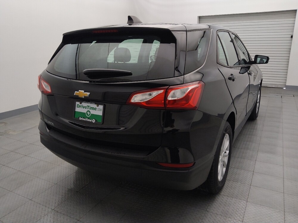 2019 Chevrolet Equinox in Corpus Christi, TX 78412 - 18094120 7
