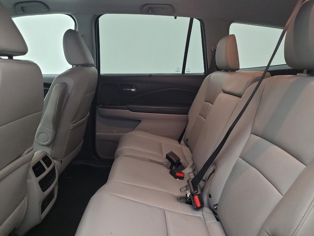 2019 Honda Pilot in Louisville, KY 40258 - 18094125 18