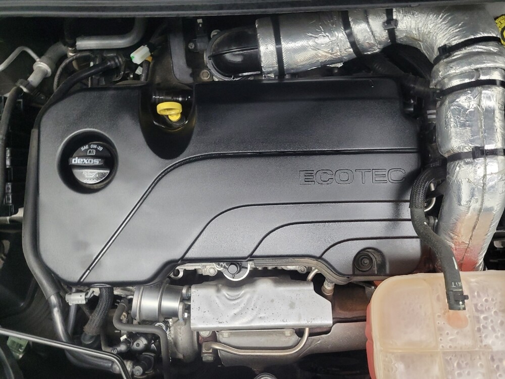 2022 Chevrolet Trax in Mishawaka, IN 46545 - 18094129 30