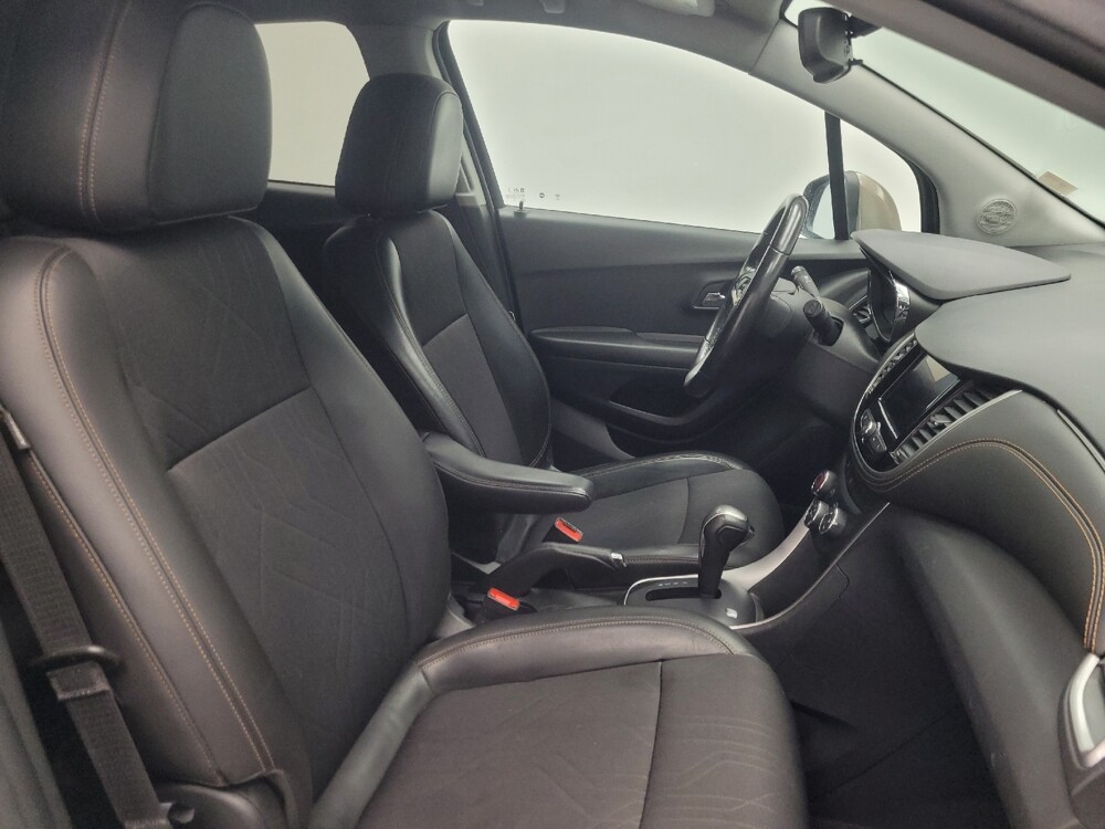 2022 Chevrolet Trax in Mishawaka, IN 46545 - 18094129 21