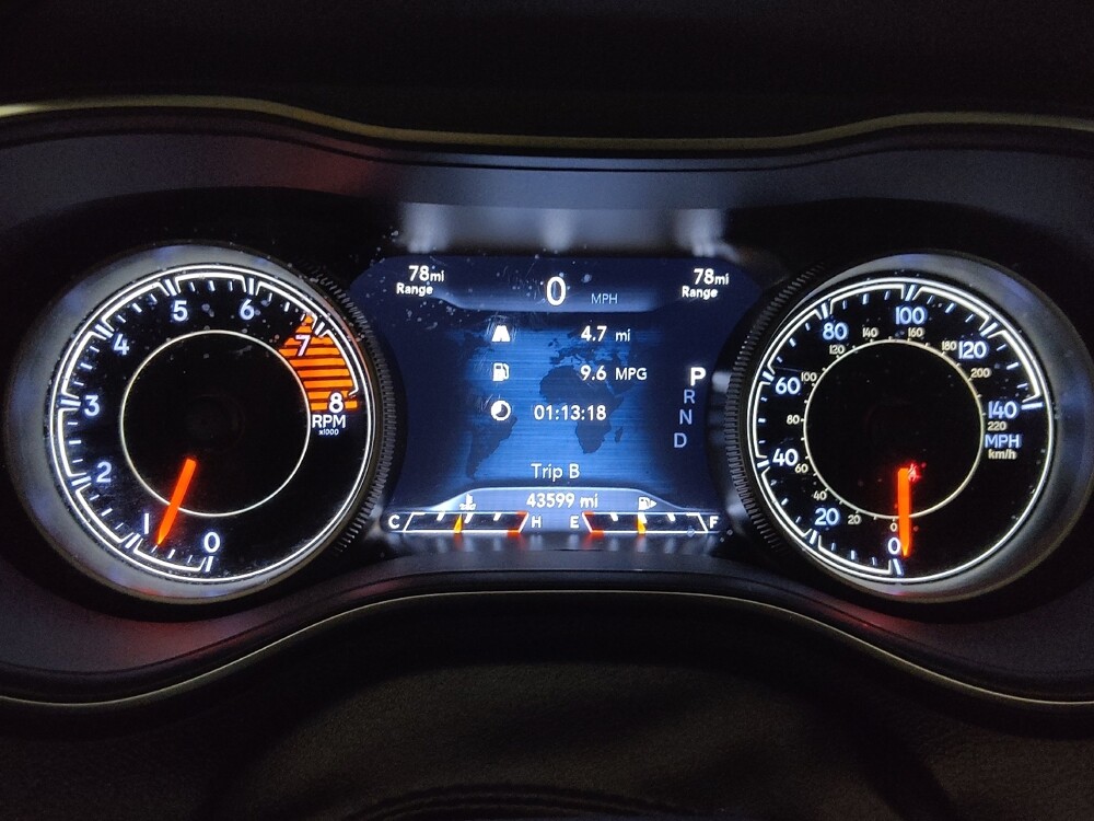 2019 Jeep Cherokee in Tampa, FL 33612 - 18094132 23