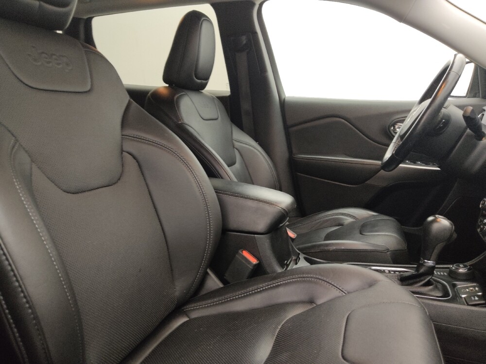 2019 Jeep Cherokee in Tampa, FL 33612 - 18094132 21