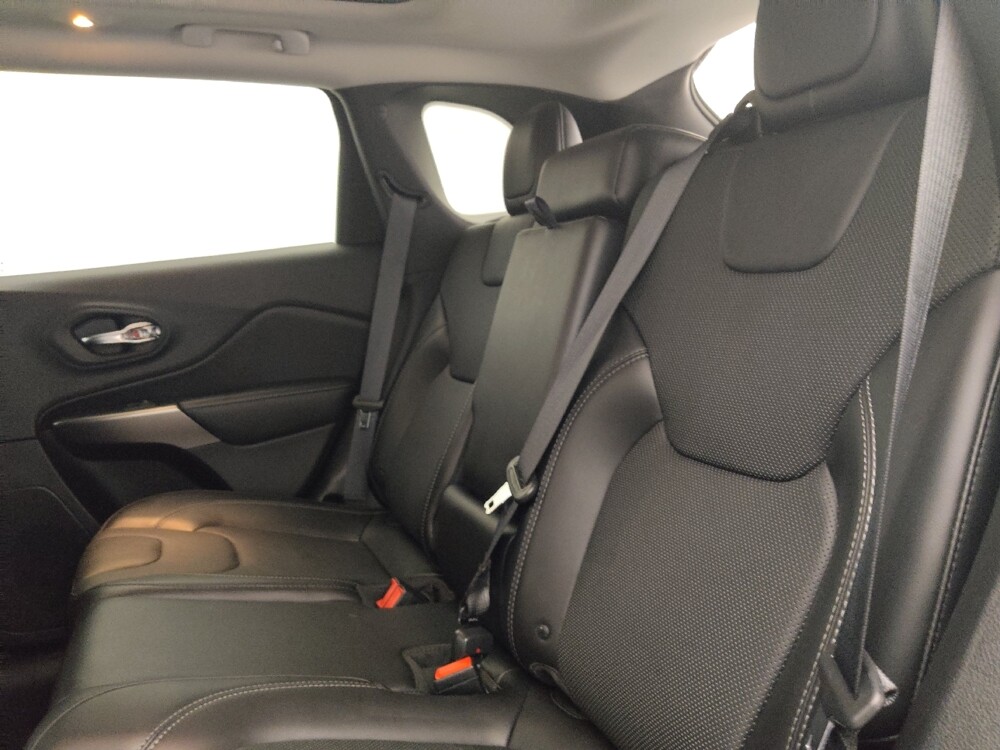 2019 Jeep Cherokee in Tampa, FL 33612 - 18094132 18