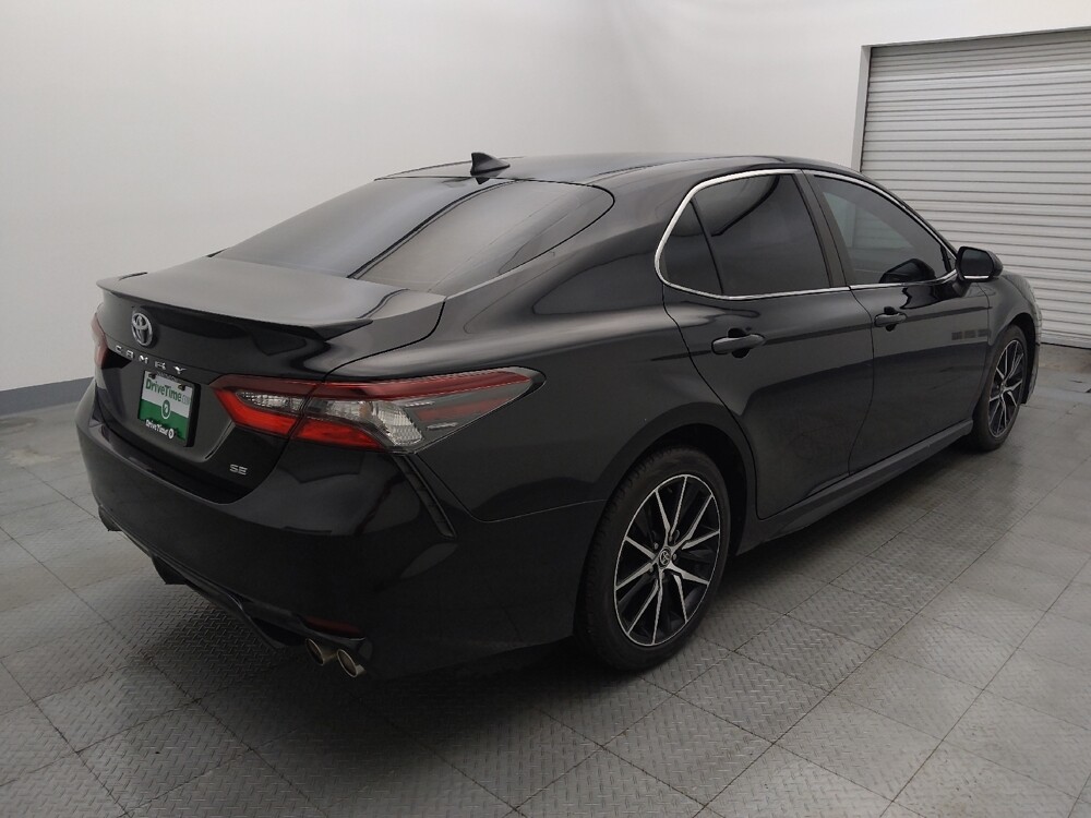 2021 Toyota Camry in Houston, TX 77074 - 18094143 9