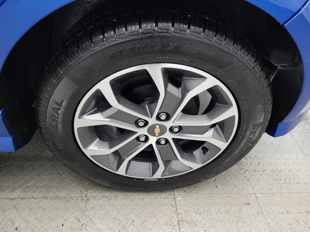 2017 Chevrolet Sonic in Toledo, OH 43617 - 18094152 31