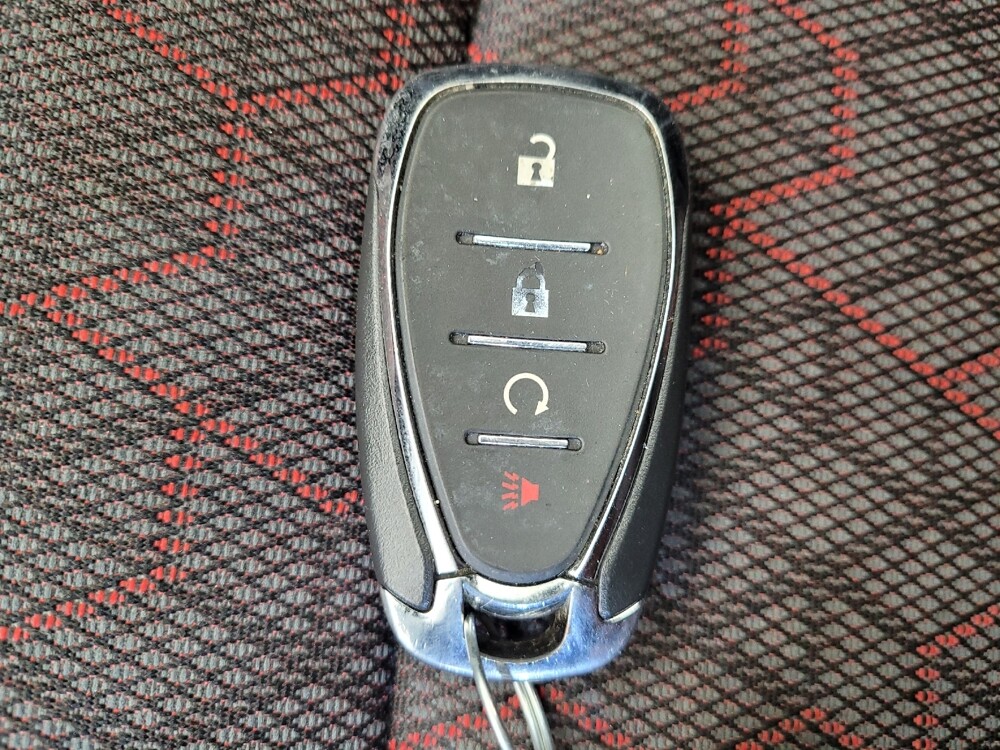 2017 Chevrolet Sonic in Toledo, OH 43617 - 18094152 32