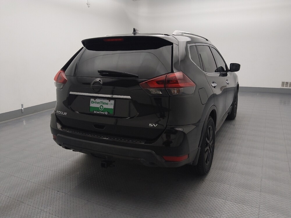 2018 Nissan Rogue in Independence, MO 64055 - 18094155 7