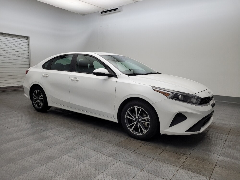 2022 Kia Forte in Albuquerque, NM 87123 - 18094162 11