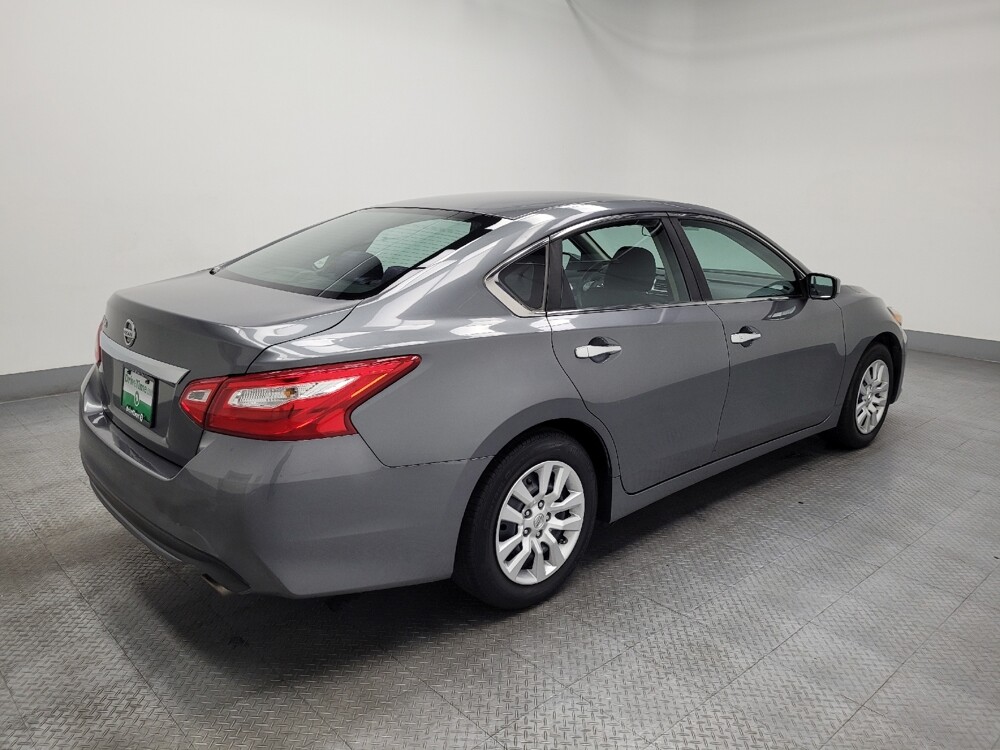 2017 Nissan Altima in Las Vegas, NV 89104 - 18094164 10