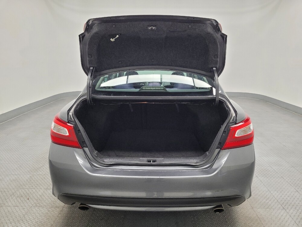 2017 Nissan Altima in Las Vegas, NV 89104 - 18094164 29
