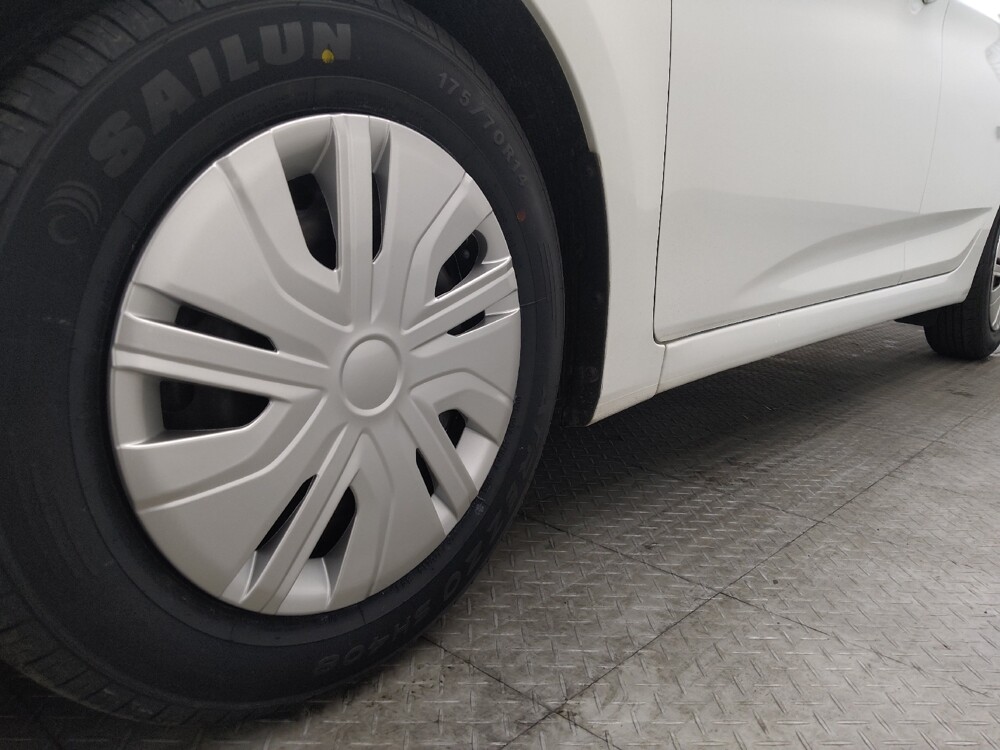 2015 Hyundai Accent in Charleston, SC 29414 - 18094165 31