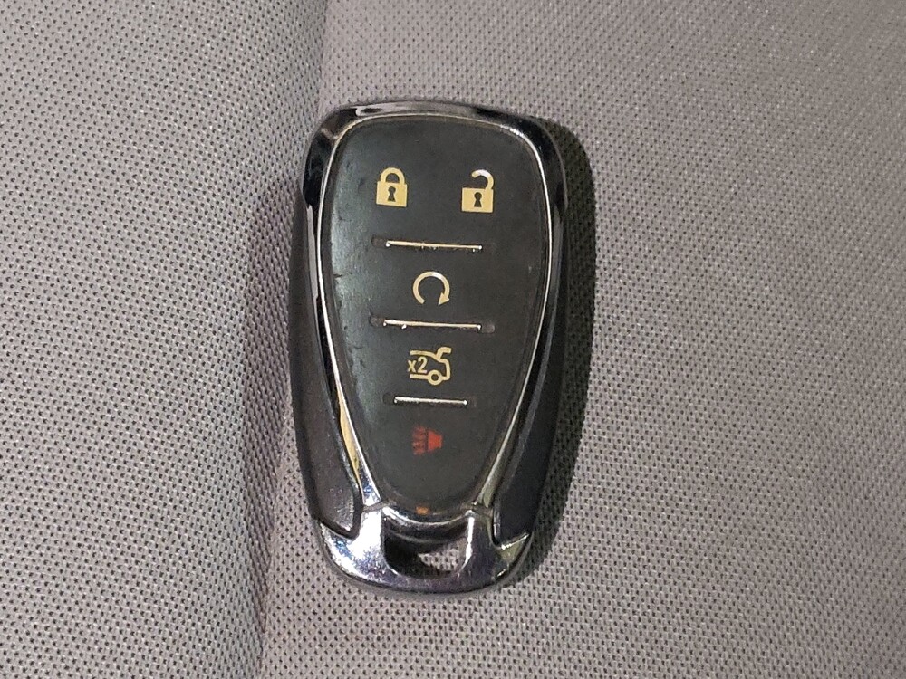 2022 Chevrolet Camaro in Greenville, SC 29607 - 18094171 32