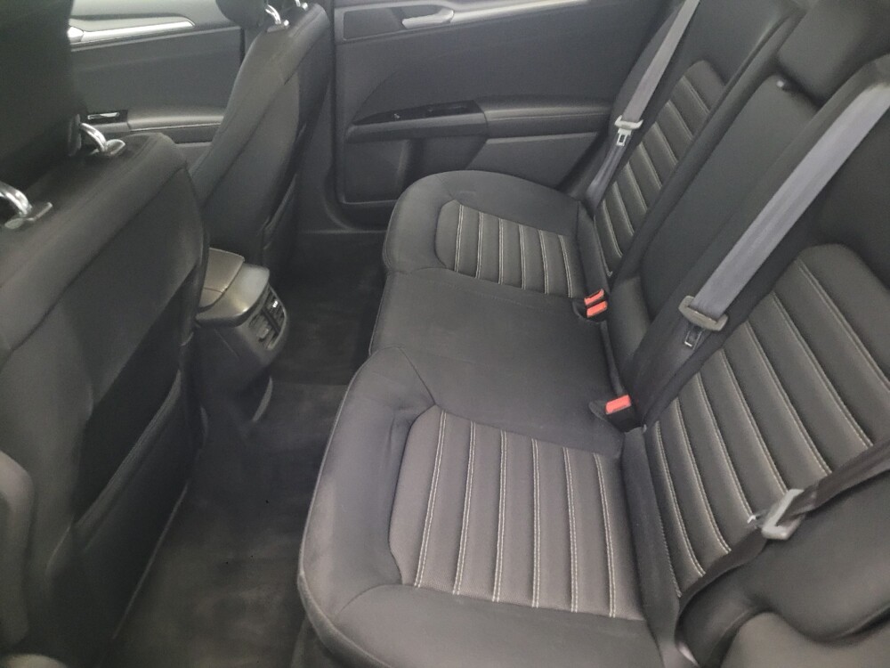 2013 Ford Fusion in Williamstown, NJ 8094 - 18094179 18