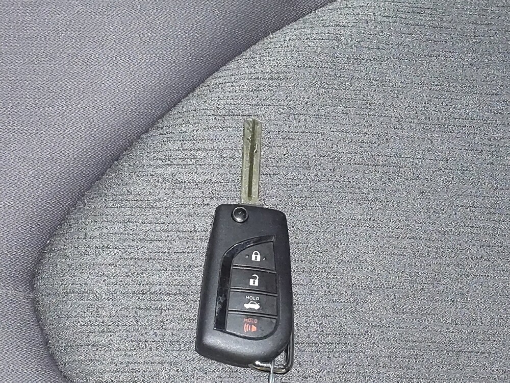 2018 Toyota Camry in Arlington, TX 76011 - 18094187 32