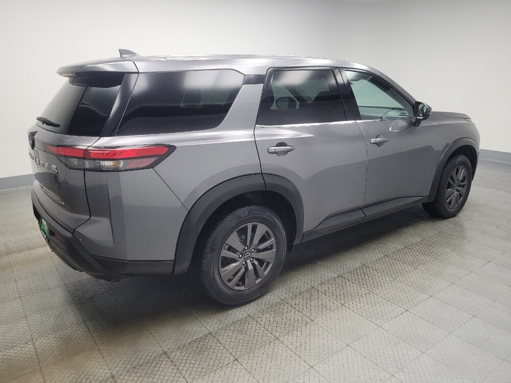 2022 Nissan Pathfinder in Mishawaka, IN 46545 - 18094188 10