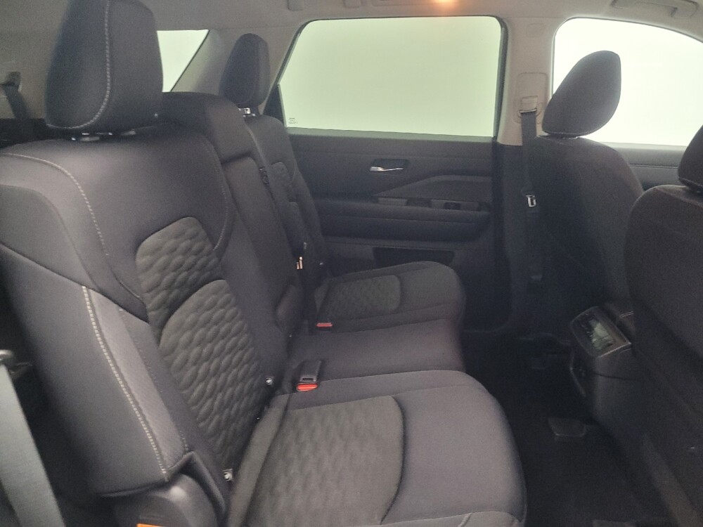 2022 Nissan Pathfinder in Mishawaka, IN 46545 - 18094188 19