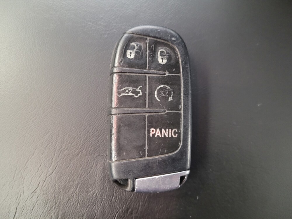 2016 Dodge Charger in Riverside, CA 92504 - 18094193 32