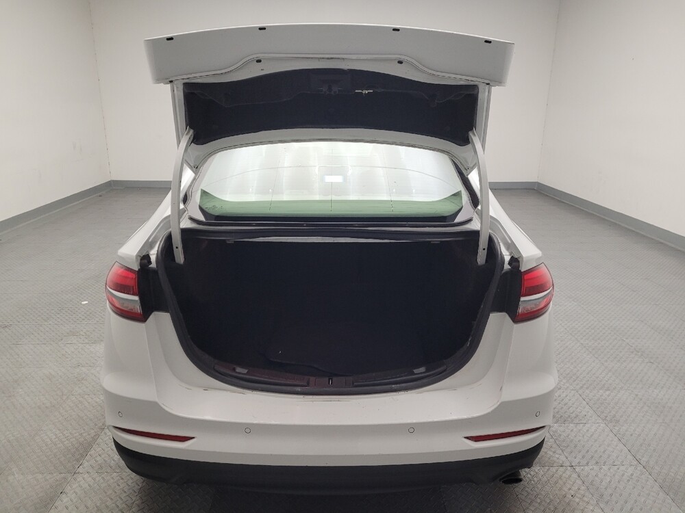 2019 Ford Fusion in Riverside, CA 92504 - 18094194 29