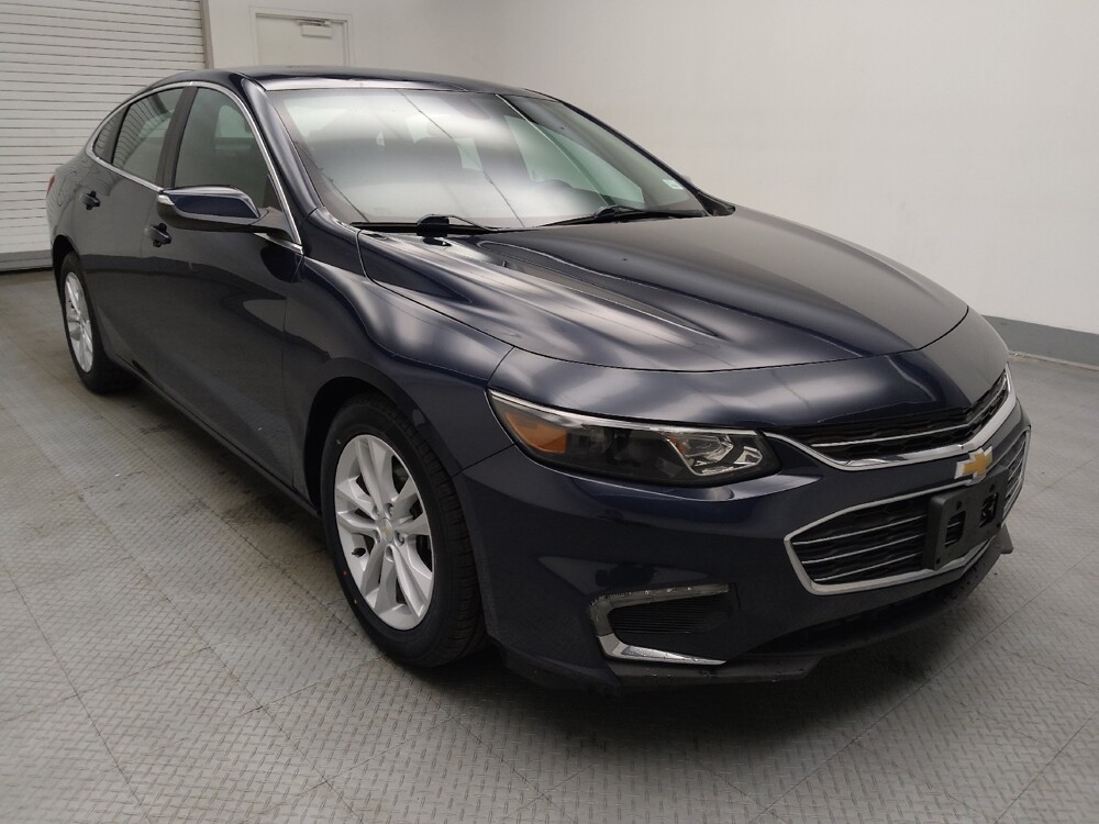 2018 Chevrolet Malibu in Lombard, IL 60148 - 18094198 13