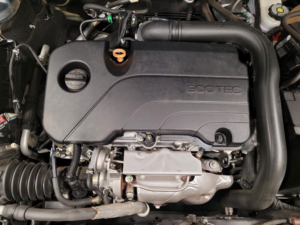 2020 Chevrolet Malibu in Glendale, AZ 85301 - 18094199 30