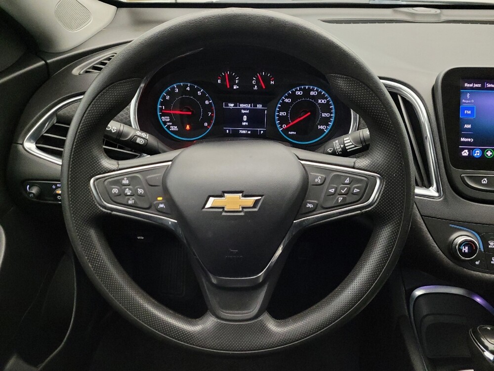 2020 Chevrolet Malibu in Glendale, AZ 85301 - 18094199 22