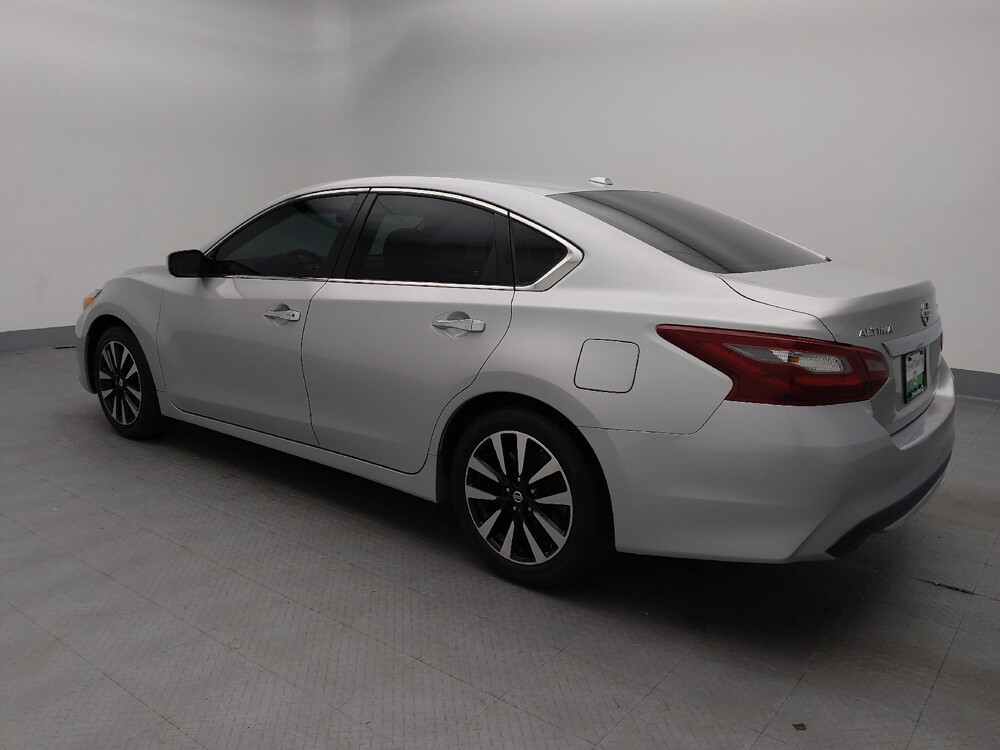 2018 Nissan Altima in Wichita, KS 67207 - 18094205 3