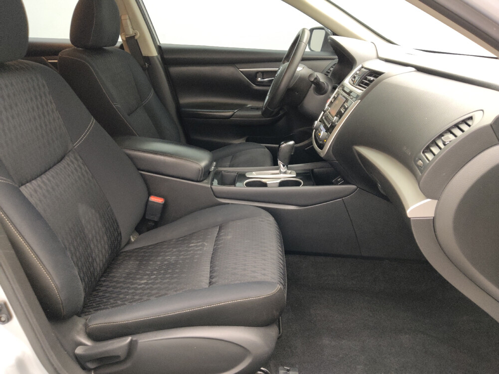 2018 Nissan Altima in Wichita, KS 67207 - 18094205 21