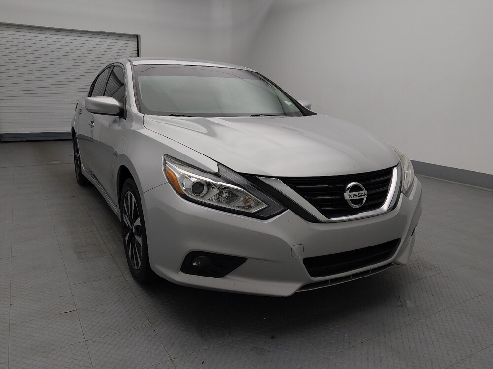 2018 Nissan Altima in Wichita, KS 67207 - 18094205 14