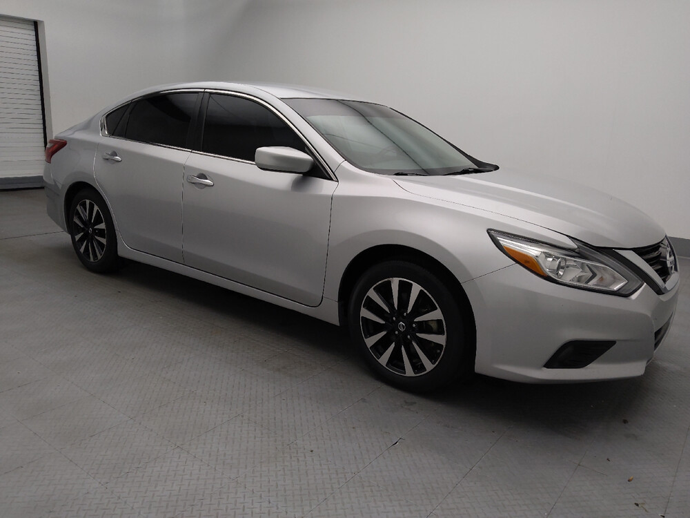2018 Nissan Altima in Wichita, KS 67207 - 18094205 11