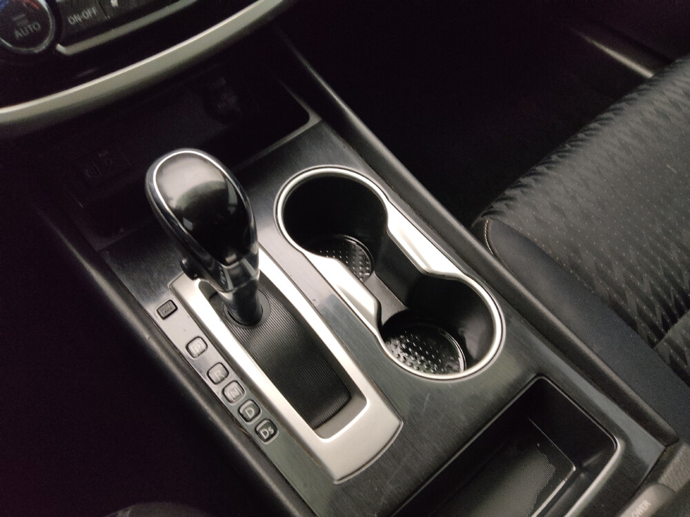 2018 Nissan Altima in Wichita, KS 67207 - 18094205 26