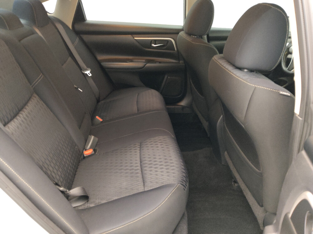 2018 Nissan Altima in Wichita, KS 67207 - 18094205 19