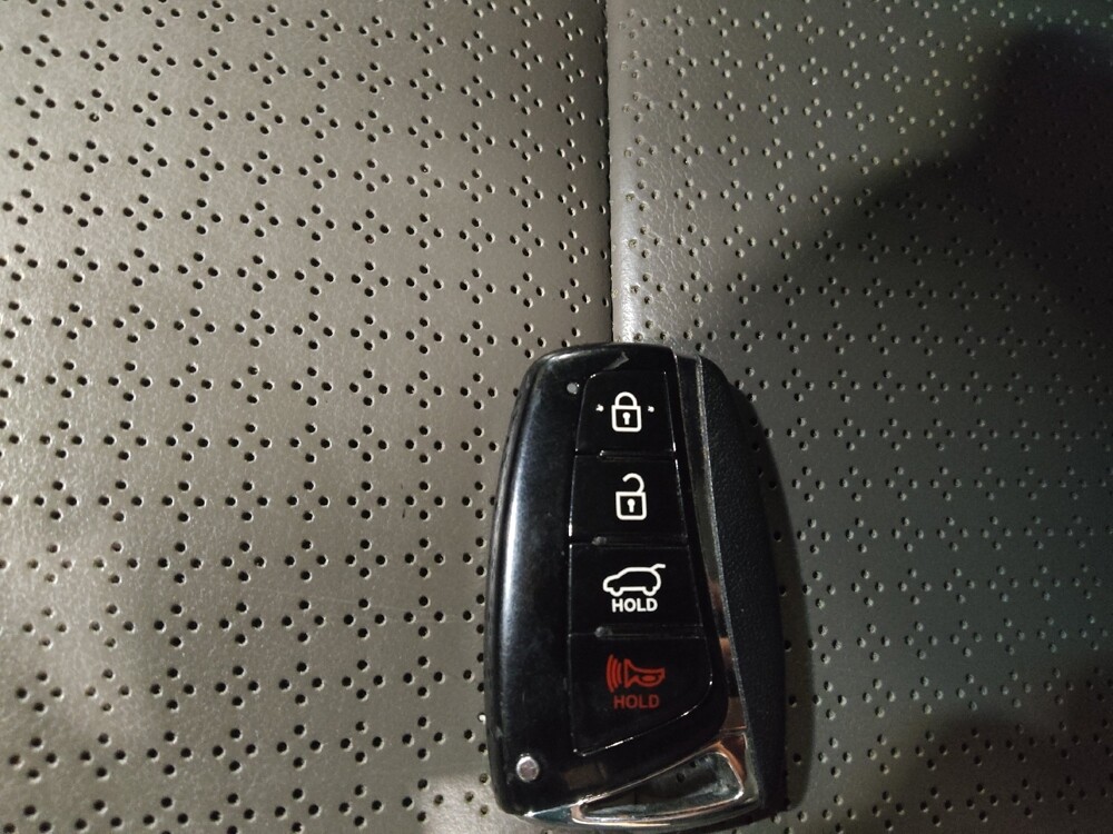 2013 Hyundai Santa Fe in Pittsburgh, PA 15236 - 18094208 32