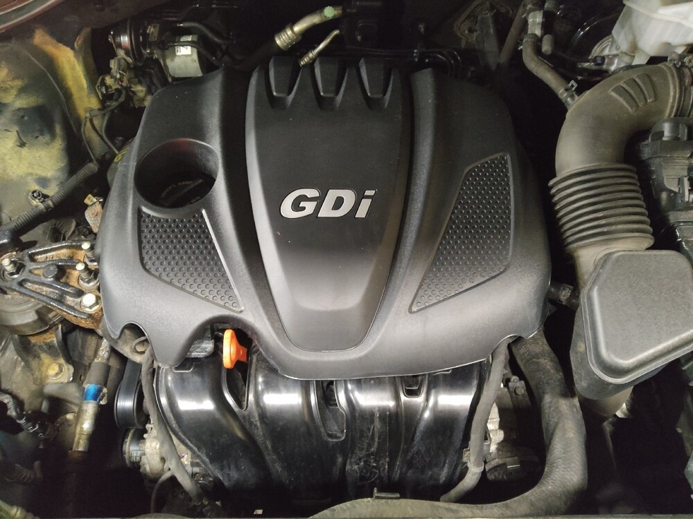 2013 Hyundai Santa Fe in Pittsburgh, PA 15236 - 18094208 30