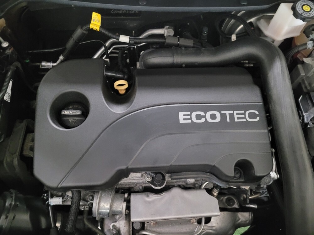 2020 Chevrolet Equinox in Laurel, MD 20724 - 18094216 30