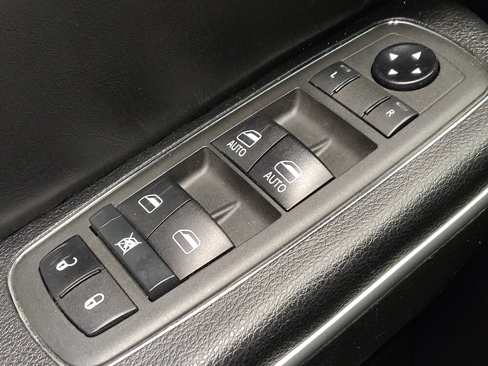 2021 Chrysler 300 in Corpus Christi, TX 78412 - 18094220 27