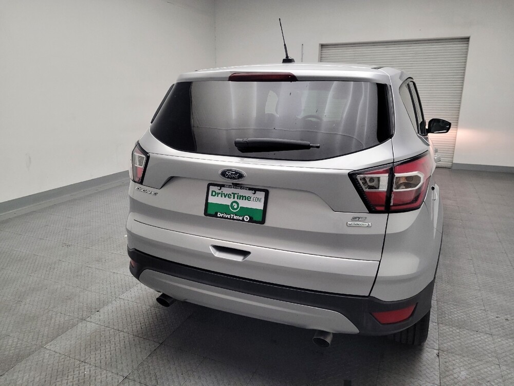 2017 Ford Escape in Torrance, CA 90504 - 18094228 7