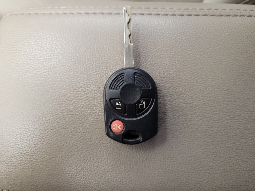 2017 Ford Escape in Torrance, CA 90504 - 18094228 32