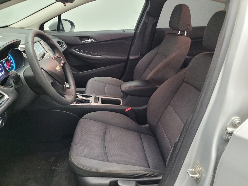 2018 Chevrolet Cruze in Montclair, CA 91763 - 18094231 17