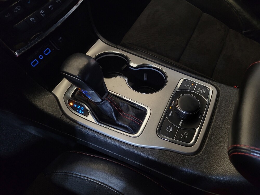 2021 Jeep Grand Cherokee in Louisville, KY 40258 - 18094236 26