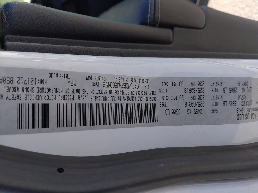 2017 Jeep Cherokee in Bradenton, FL 34207 - 18094245 33