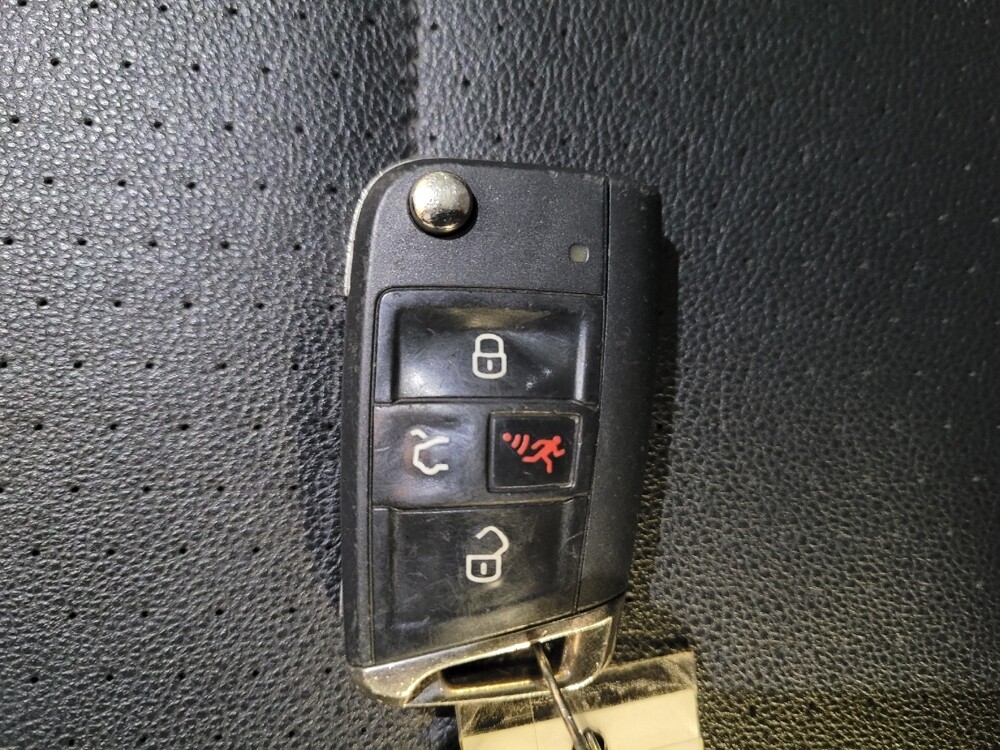 2021 Volkswagen Tiguan in Downey, CA 90241 - 18094250 32