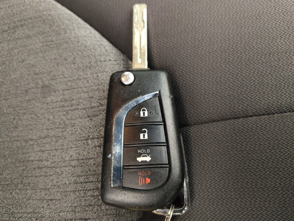 2019 Toyota Camry in Lombard, IL 60148 - 18094252 32