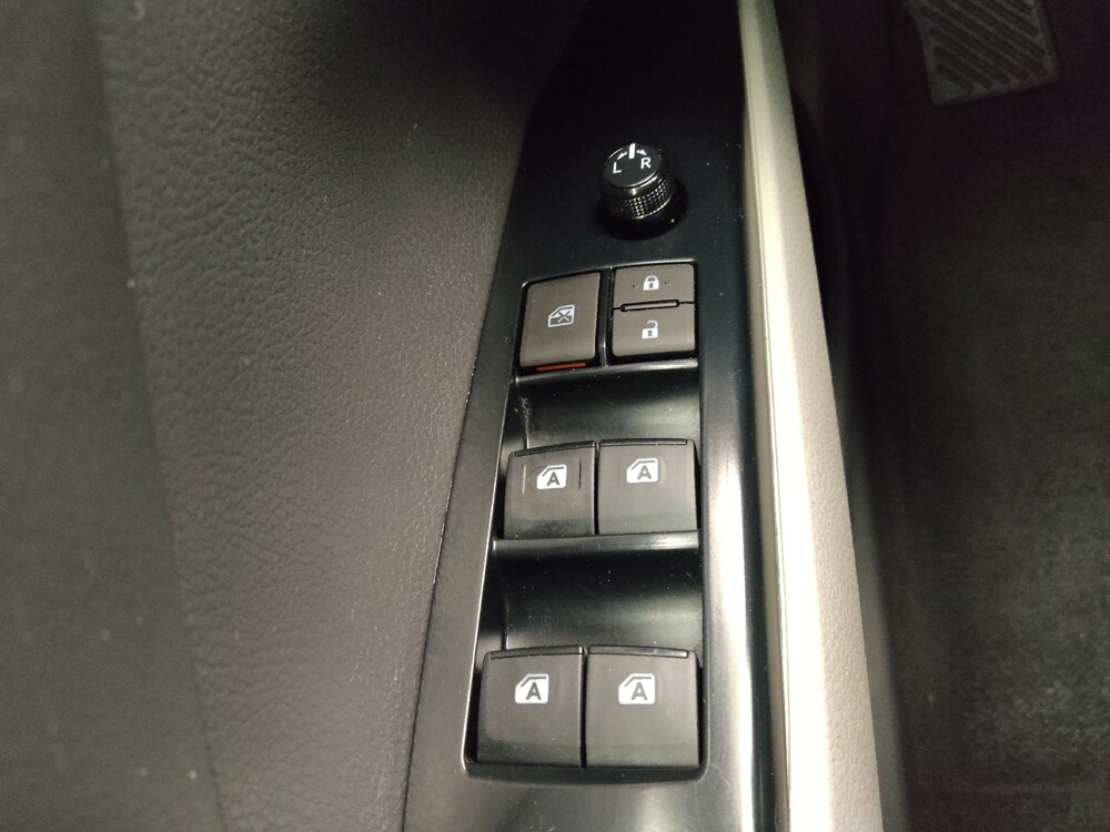 2019 Toyota Camry in Lombard, IL 60148 - 18094252 27