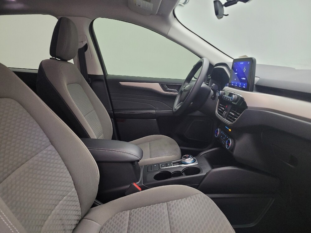 2022 Ford Escape in Fairfield, OH 45014 - 18094257 21