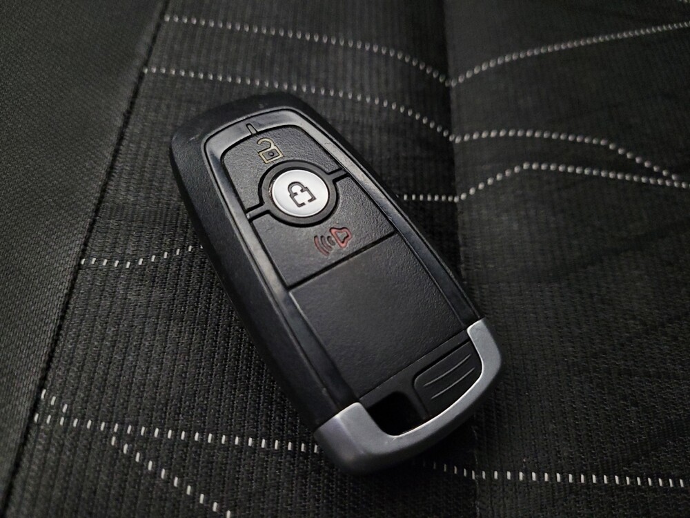 2020 Ford EcoSport in Phoenix, AZ 85015 - 18094260 32