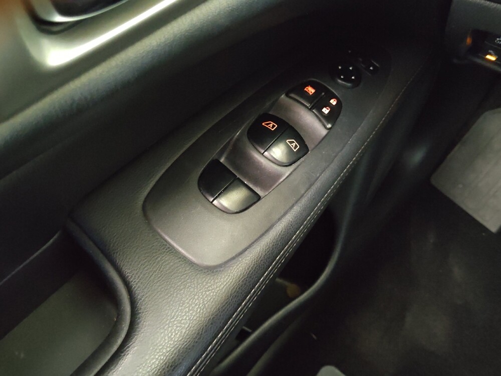 2019 Nissan Pathfinder in Tampa, FL 33612 - 18094263 27