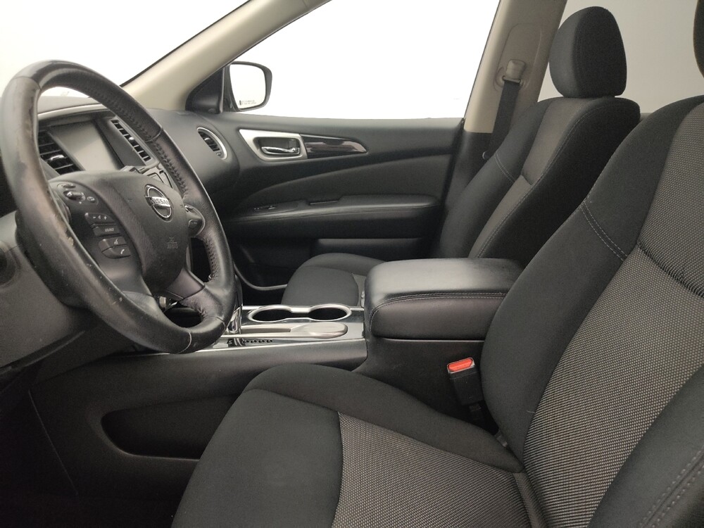 2019 Nissan Pathfinder in Tampa, FL 33612 - 18094263 17