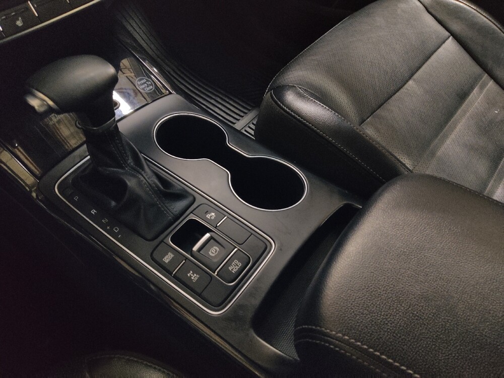 2019 Kia Sorento in Union City, GA 30291 - 18094266 26